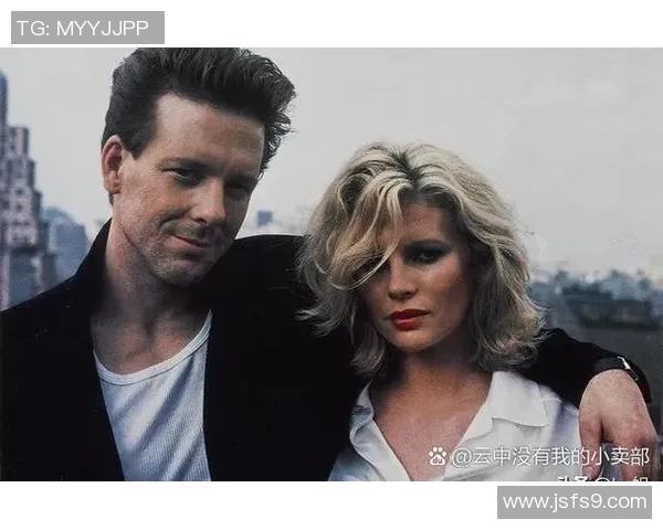 足球明星举酒杯瞬间的背后故事与情感解读