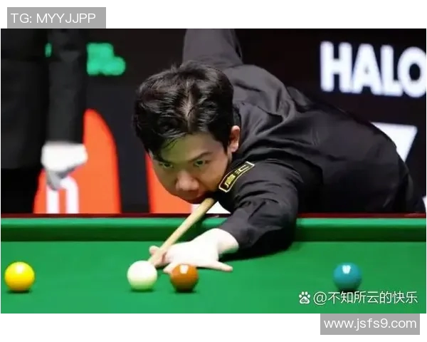 足球明星挑战斯诺克台球赛场展现全新运动魅力与技巧对决