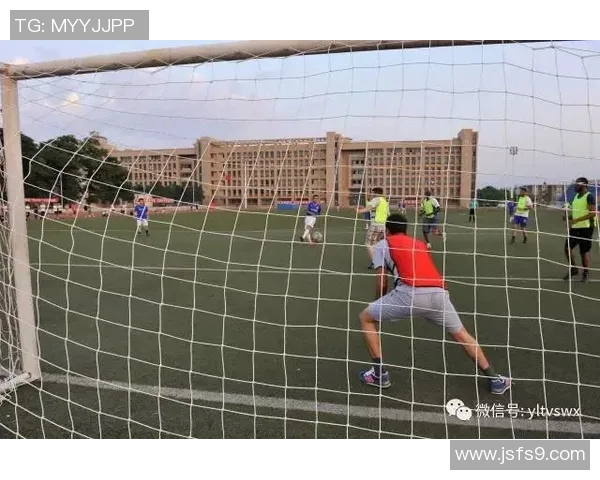 勒芒与瓦朗谢的精彩对决揭示足球战术与团队精神的较量