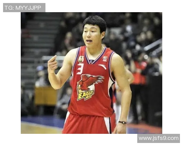 李根的篮球之路：从青涩少年到职业赛场的奋斗与荣耀